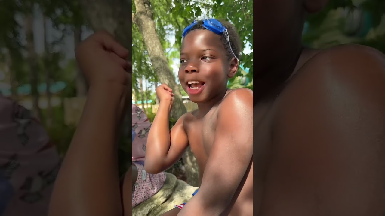 Elijah thinks he famous #family