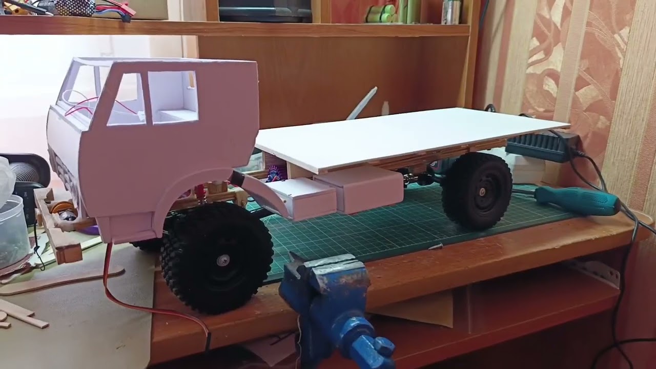 Делаю КамАЗ 4350 4х4 на радиоуправлении RC (3 часть)