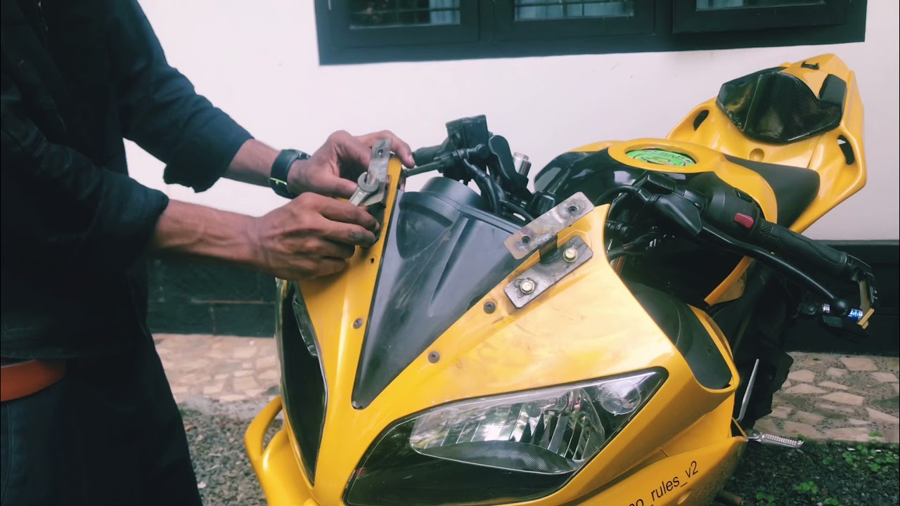 R15v3 front fairing installation on r15v2. Very easy methods