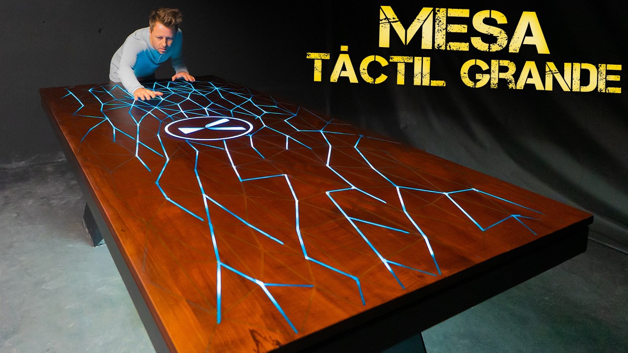 Hemos batido un récord. La mesa táctil más grande en toda la historia de nuestro taller.