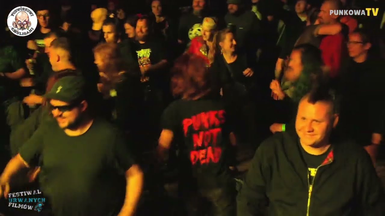 PODWÓRKOWI CHULIGANI - Full concert / Multi-Cam / - Festiwal Urwanych Filmów - Rowy 2024