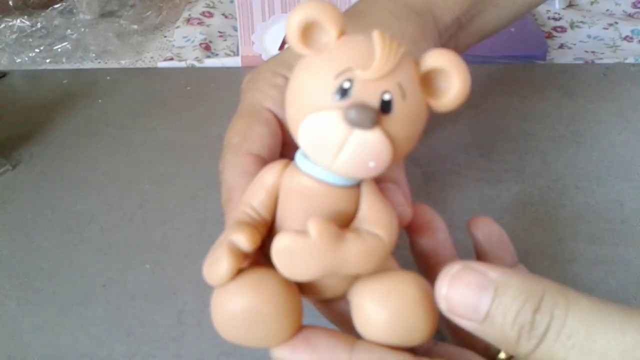 Ursinho modelado a mão