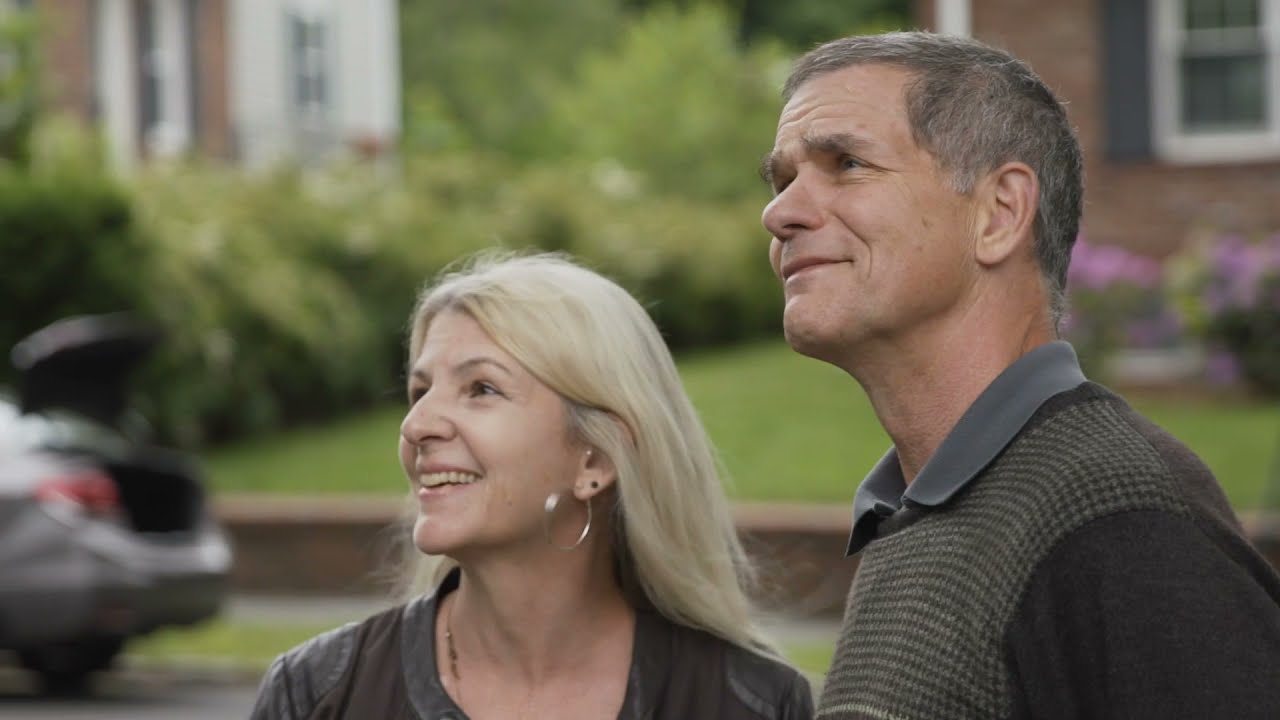 Arlington, MA Family Wins Free Roof from United Home Experts™