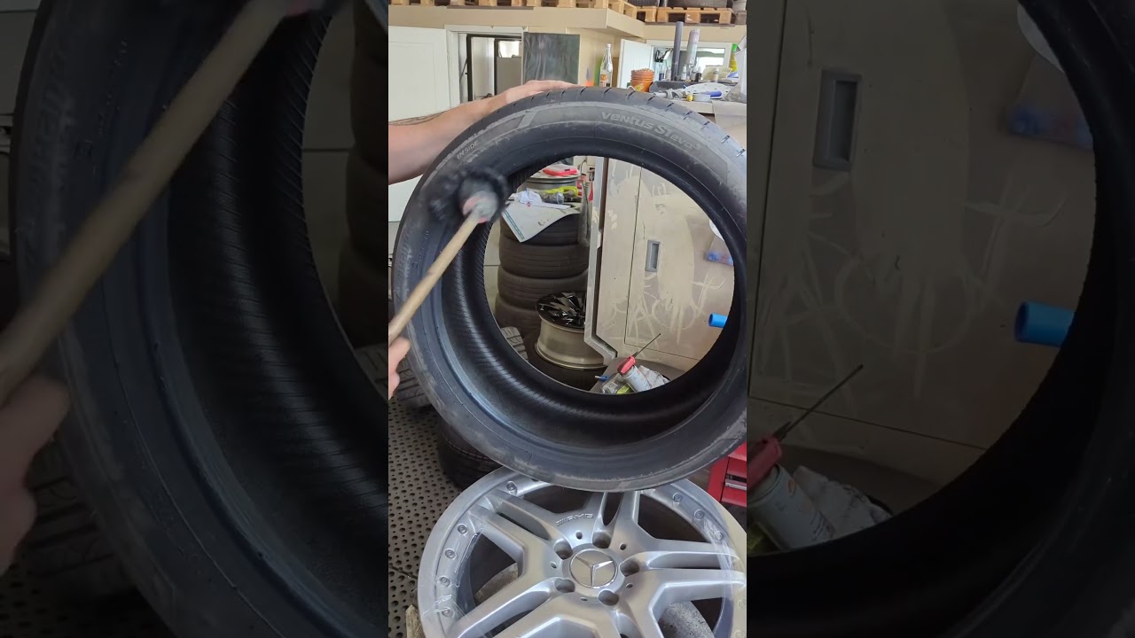 New tires for the CL500 #mechanic #repair #mercedes #cl500 #tyre #v8 #diy