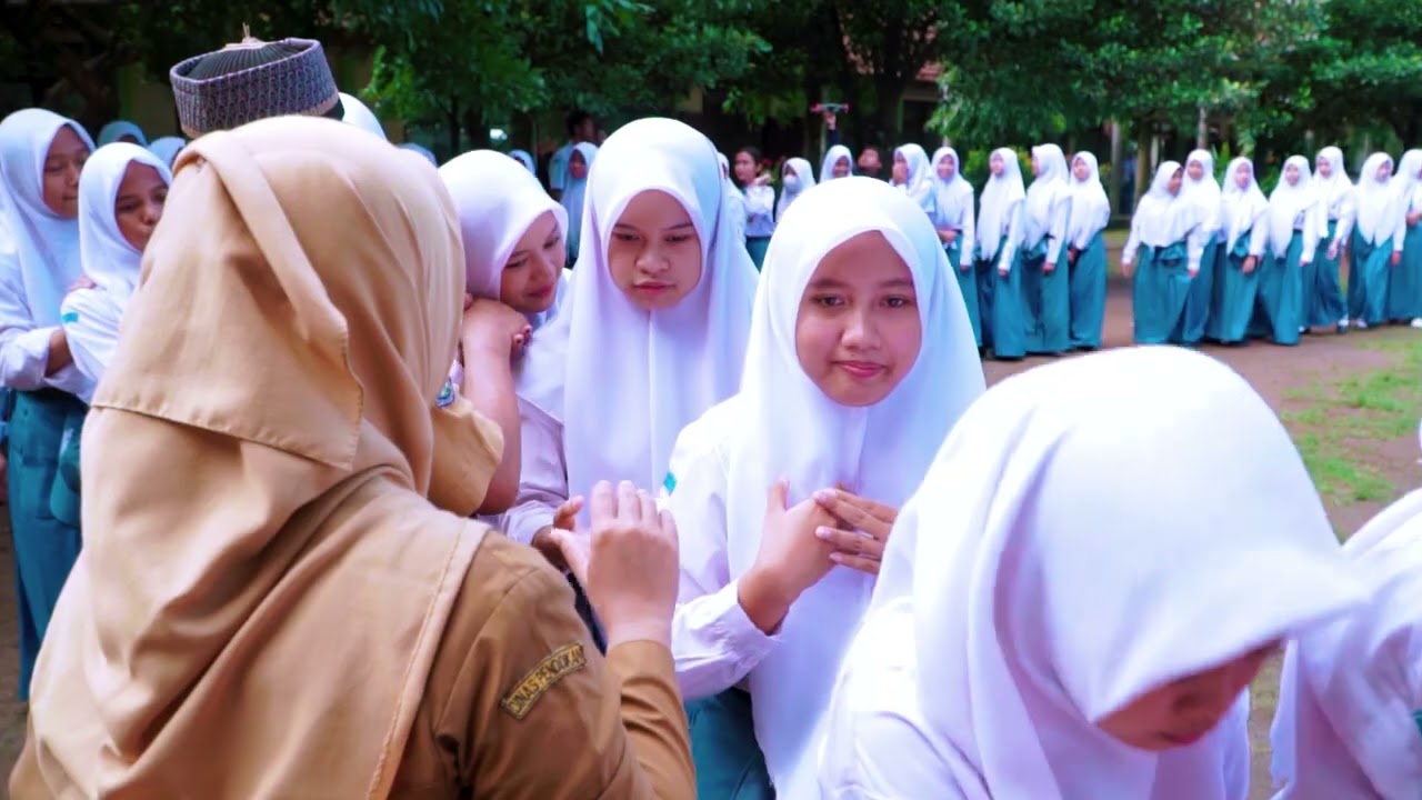 Upacara Terakhir Kelas XII Tahun Pelajaran 2022/2023