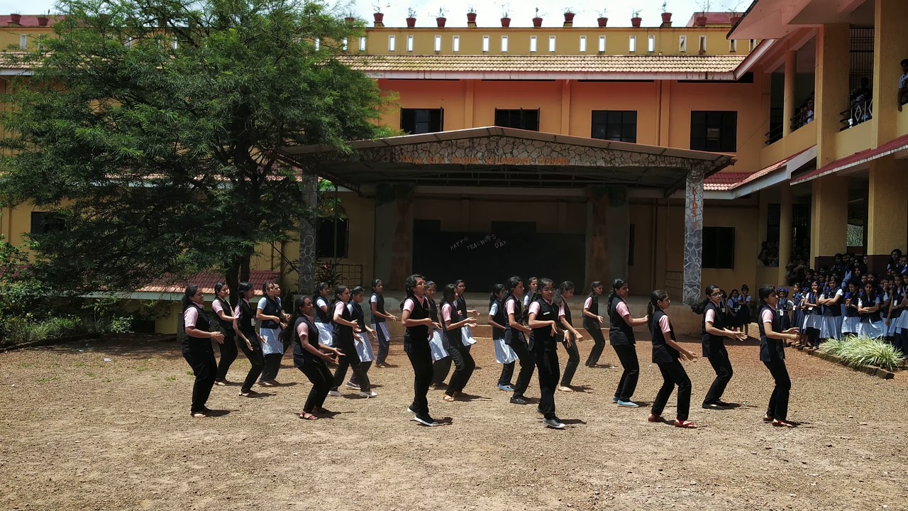 TEACHERS' DAY .....STUDENTS OF NAVAJYOTHI SSS EDATHOTTY