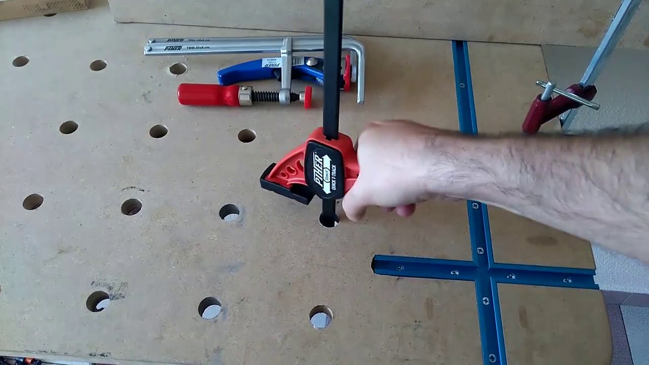 Ścisk Quick-T-track