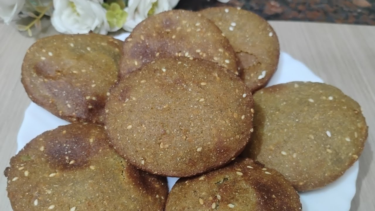 बाजरे और शकरकंदी की मीठी पूरी#सॉफ्ट पुरी#टेस्टी#homemade#meethi Puri#bajare ke aate se