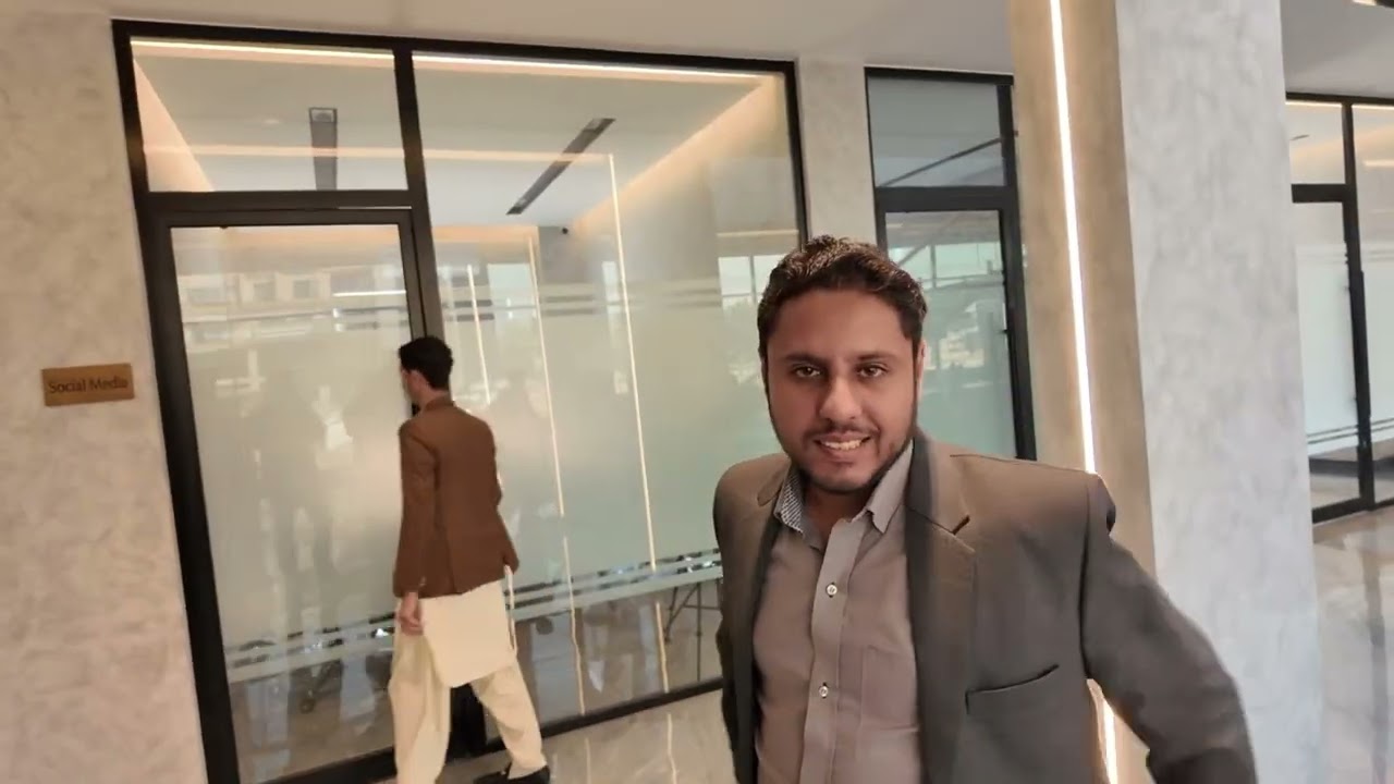 Kon lose uthata h agr 6 months kaam na hua to