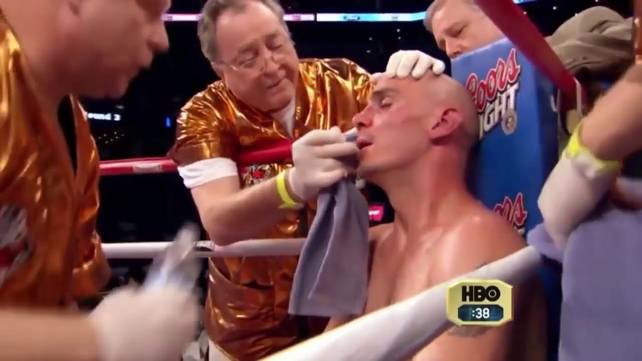 WAR TIME! KELLY PAVLIK VS EDISON MIRANDA