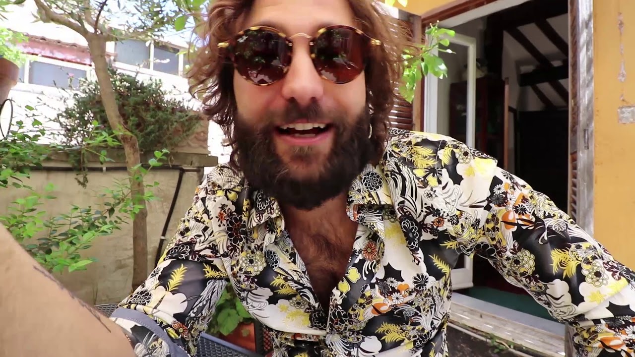 Il vulcano Arenal mentre gli elicotteri mi odiano