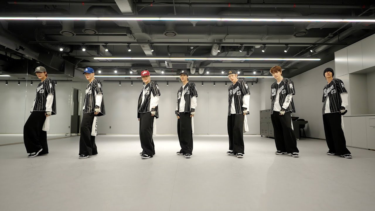 RIIZE 라이즈 &lsquo;Talk Saxy&rsquo; Dance Practice (Uniform Ver.)