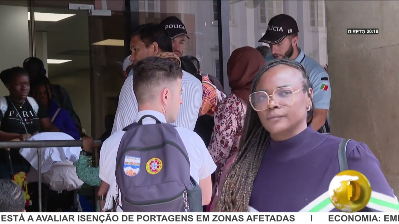 DI | AUTORIZAÇÕES DE RESIDÊNCIA CAEM 60% EM 2025 | VISTOS DE TRABALHO SOBEM PARA 70 MIL