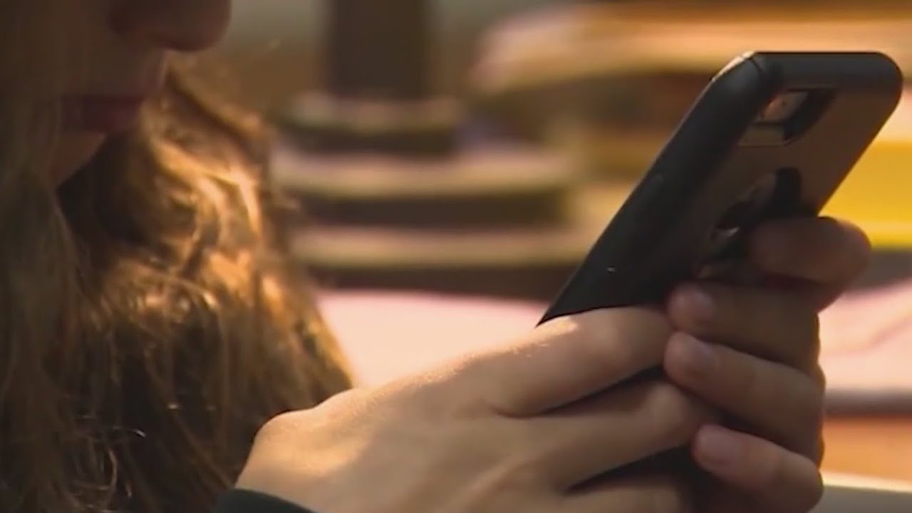 How young is too young for social media? New California bill would set a limit