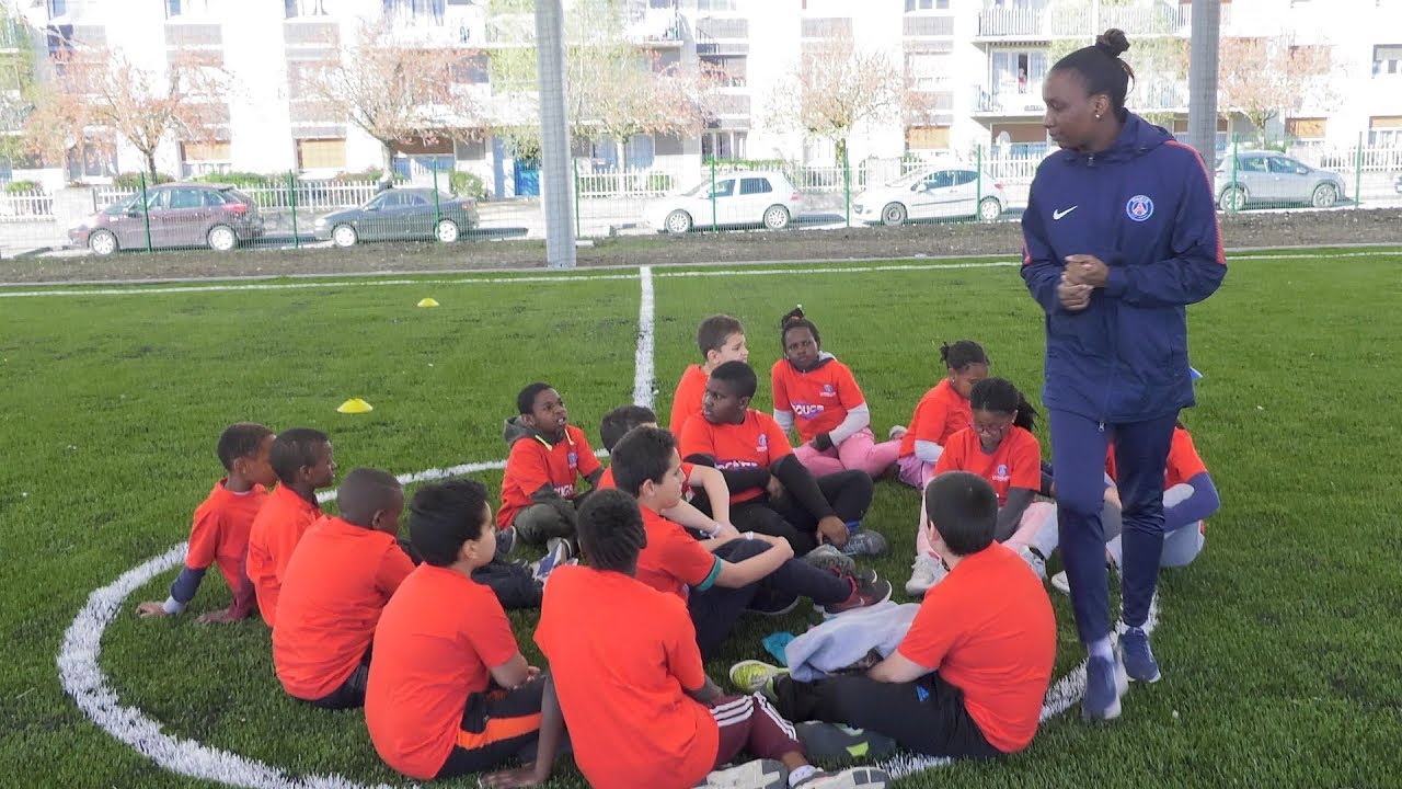 [PSG] Rentrée à l'École ROUGE & BLEU de Mantes-la-Jolie
