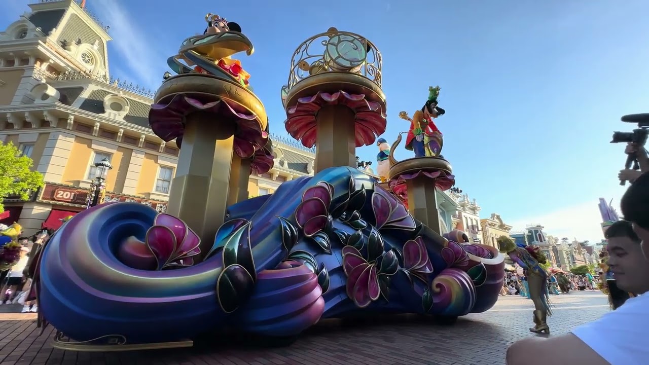 “Friendtastic!” Parade - Hong Kong Disneyland 20th Anniversary