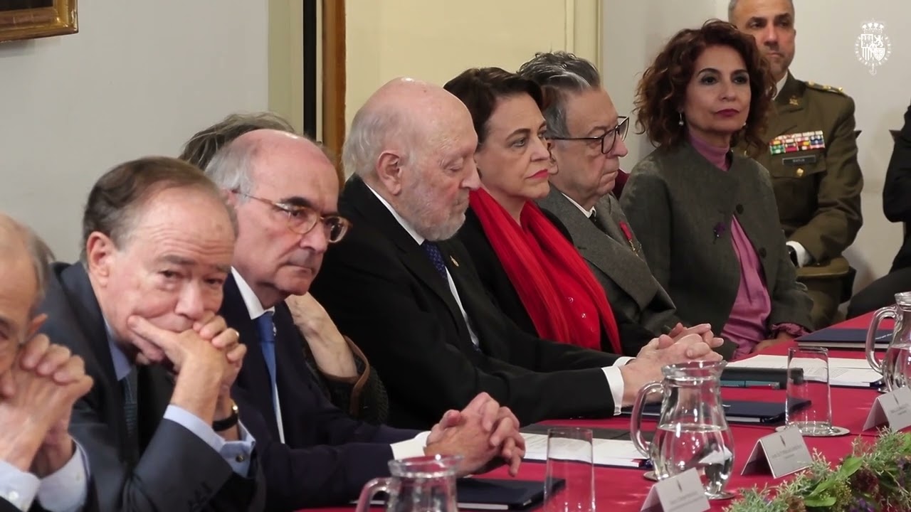 El Rey preside el Pleno de la Comisión Nacional - V centenario del Consejo de Estado