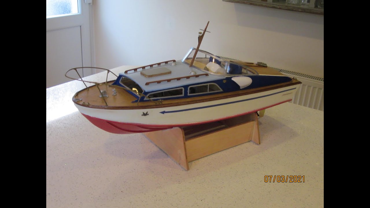 Fairey Swordsman model boat Build & Sailing