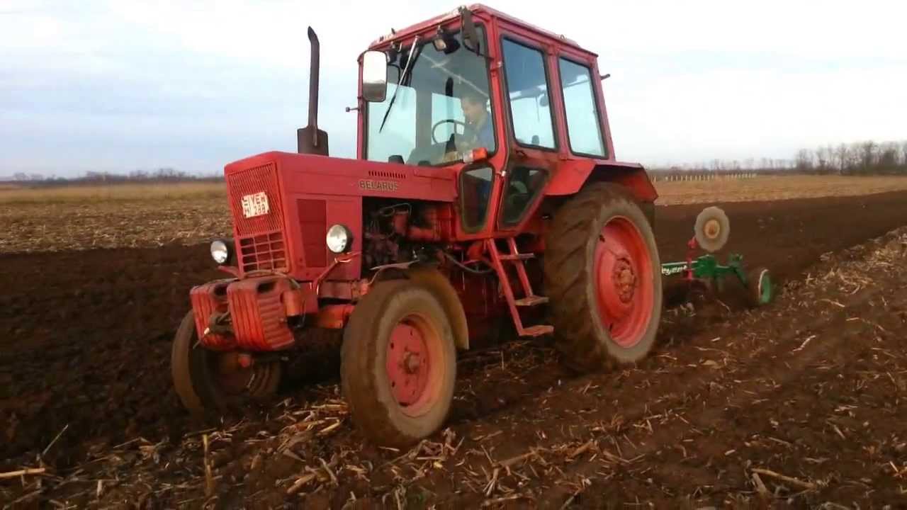 mtz 550 regent  őszi szántás
