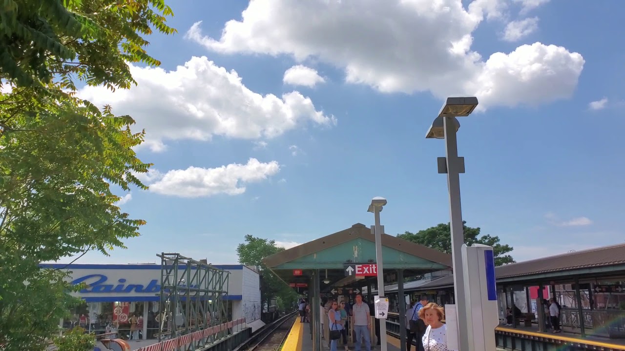 MTA NYC Subway: (B) & (Q) trains at Kings Highway (BMT Brighton Line)