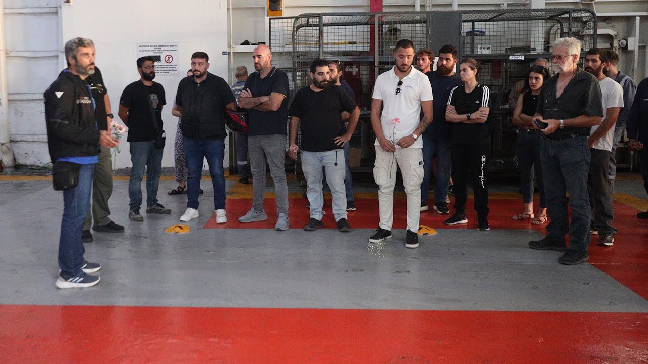 Συγκέντρωση στο πλοίο που έχασε τη ζωή του ο νεαρός ναυτεργάτης σε ένα ακόμα εργοδοτικό έγκλημα