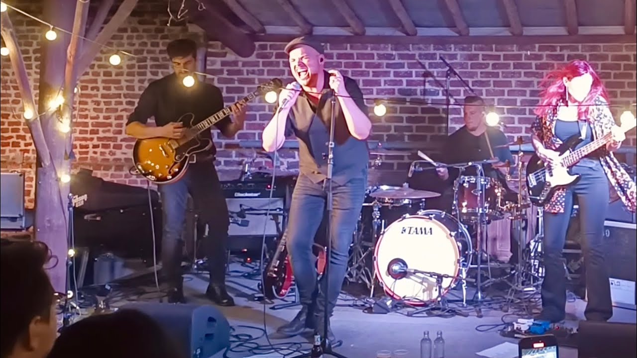 Voodoo Republic - Empty Town (Live at Run Inn)