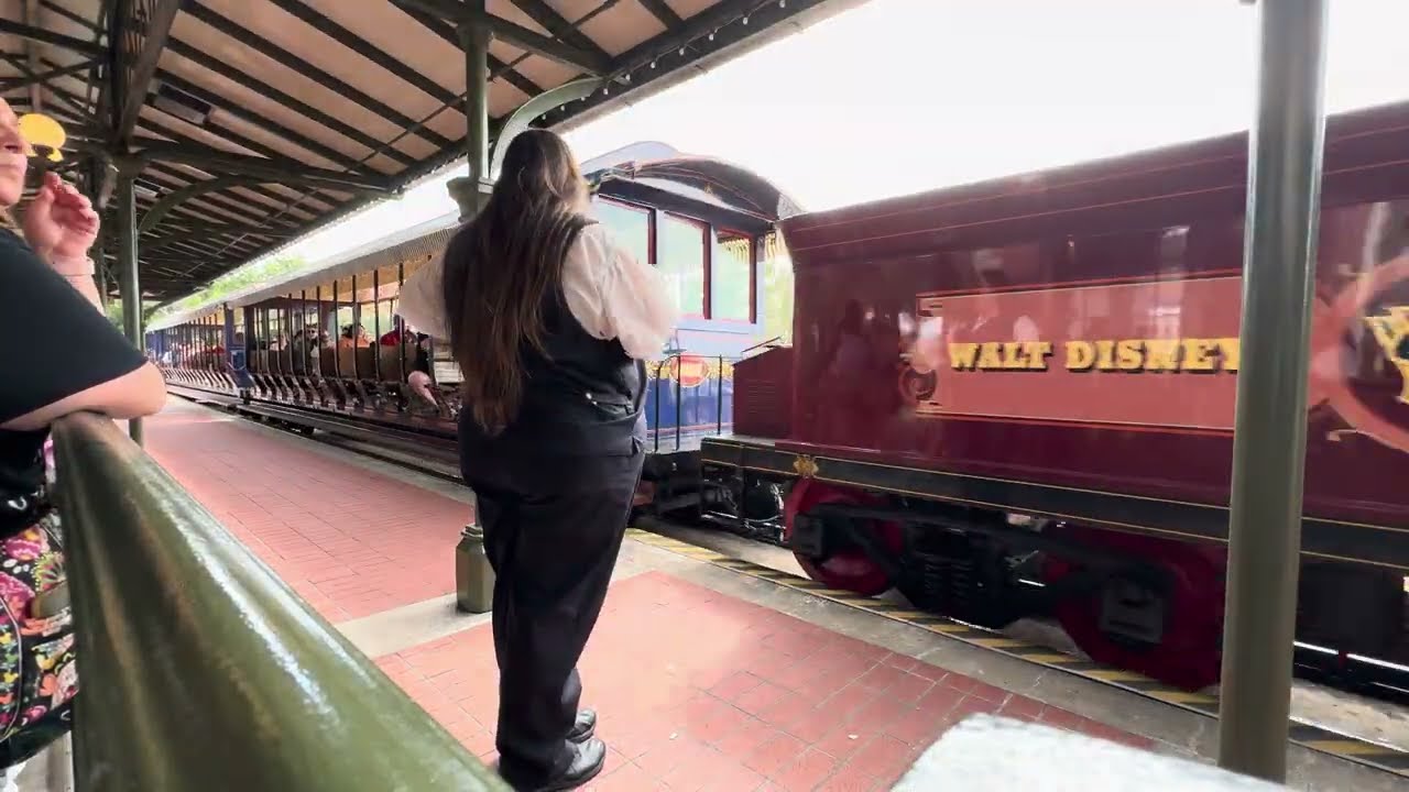 🏰4K Walt Disney World☞ Railroad Magic Kingdom October 2023