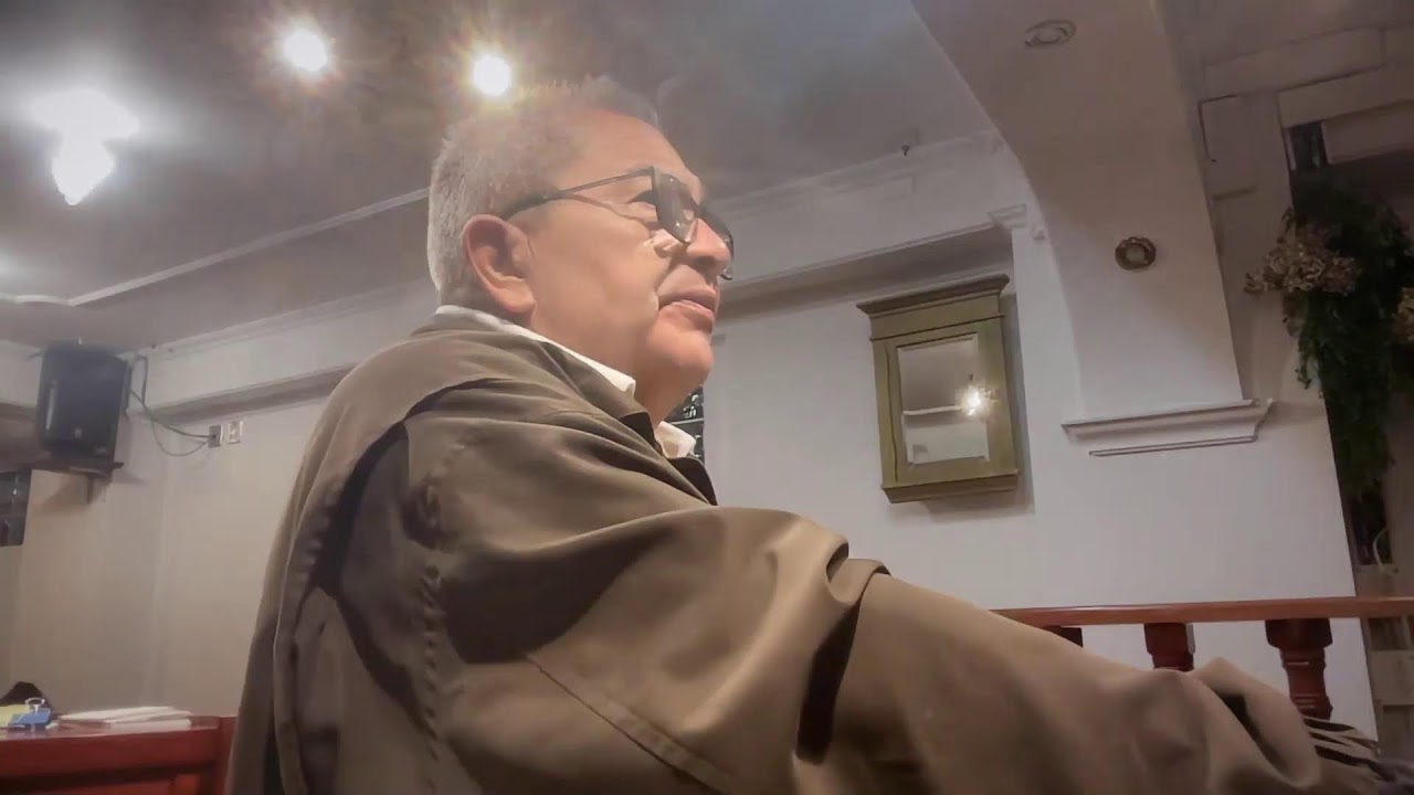 CULTO RACIONAL: Taçones de oro, llenos de perſumes, que ſon las oraciones de los Sanƈtos