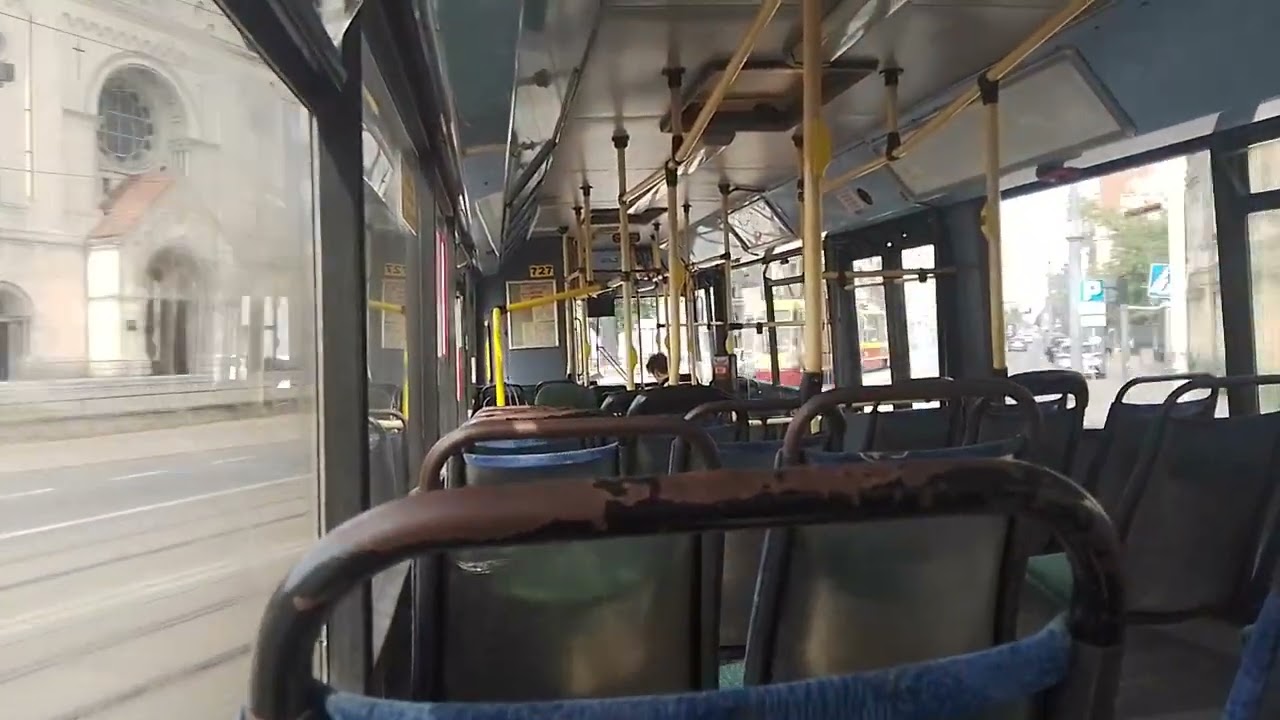 Przejazd Volvem B10BLE na linii 101