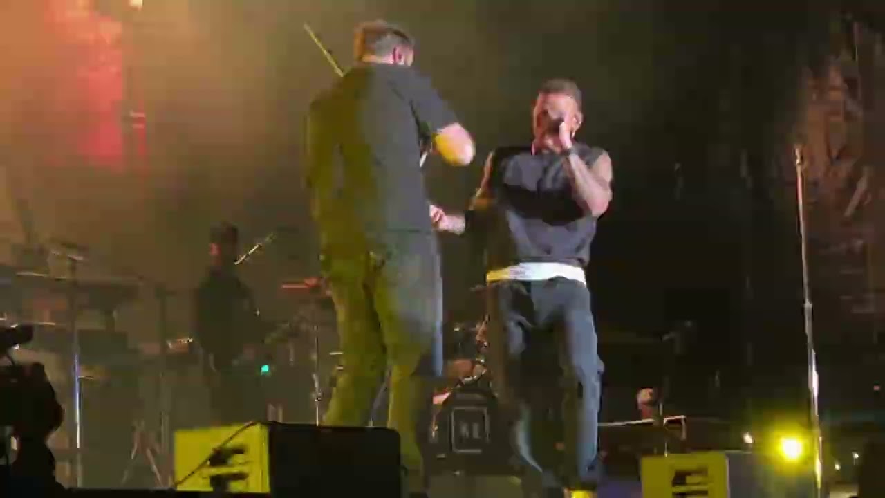 Kane Brown Performing Fiddle In The Band The High Road Tour 6/28/2025