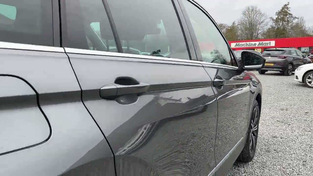 SWANS MOTOR GROUP - VOLKSWAGEN TIGUAN - X22 YYN