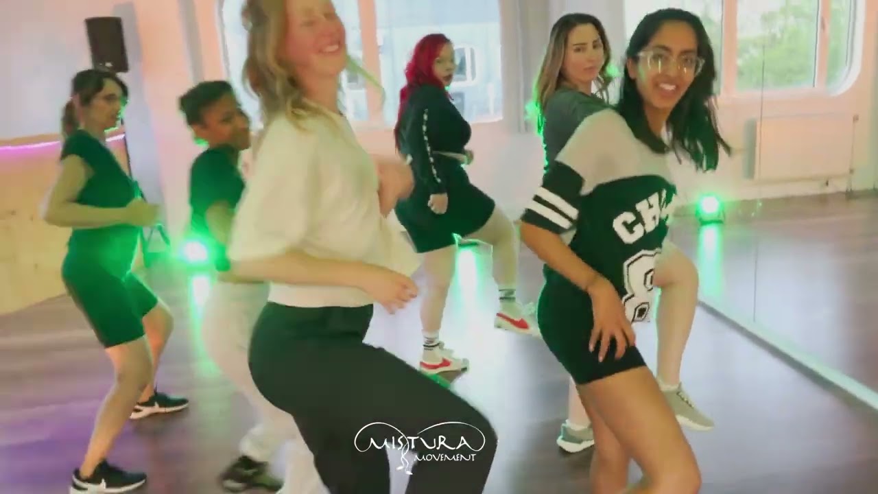 Afro Fusion - Mistura Movement - Sapés Comme Jemais