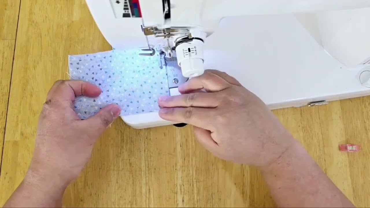 DIY HOW TO SEW 5-MINUTE EARBUDS/AIRPODS CASE HOLDER SEWING TUTORIAL|EARBUDS POUCH|DIY SEWING CRAFTS