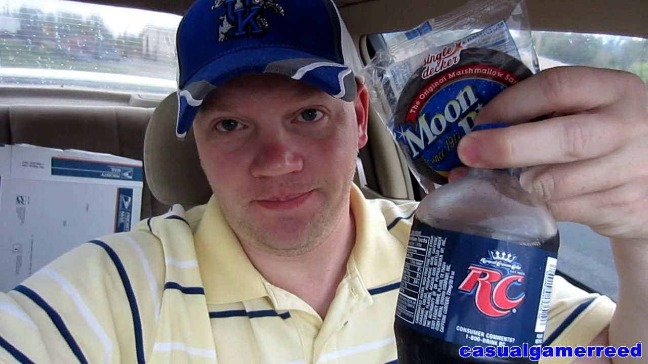 Reed Reviews - RC Cola With A Moon Pie