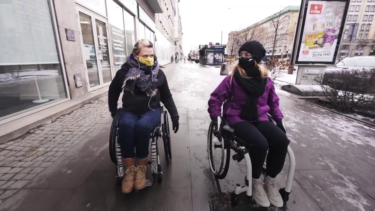 Dzień na wózku inwalidzkim. Sprawdziliśmy to na własnej skórze [cz.1]
