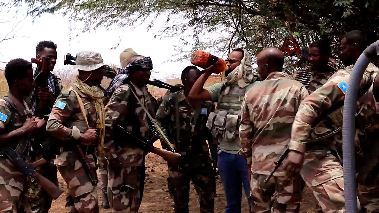 Saraakiisha ciidanka iyo bulshada deegaanka Abooreey gobolka Hiiraan oo Argagixisada dagaal lagalay.