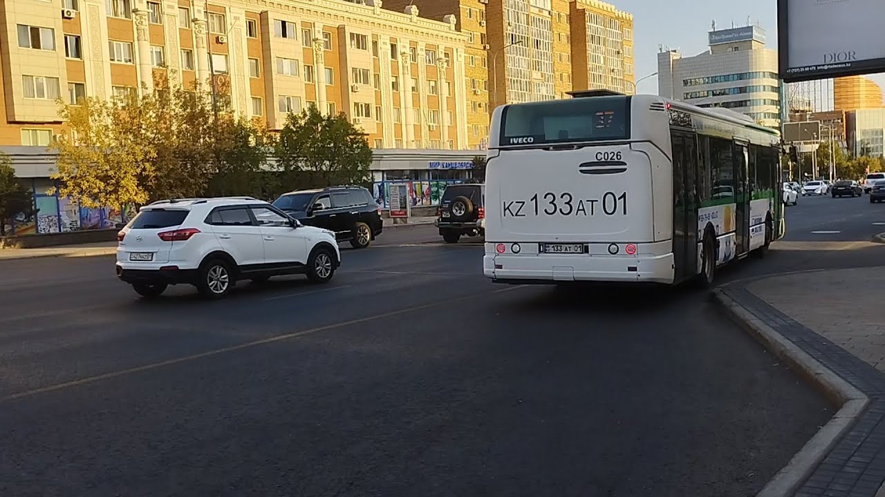 Астана. C026 Irisbus Citelis 12 марш 37 E062 Yutong e12 марш 17 A444 Iveco urbanway 18 маршрут 10ка