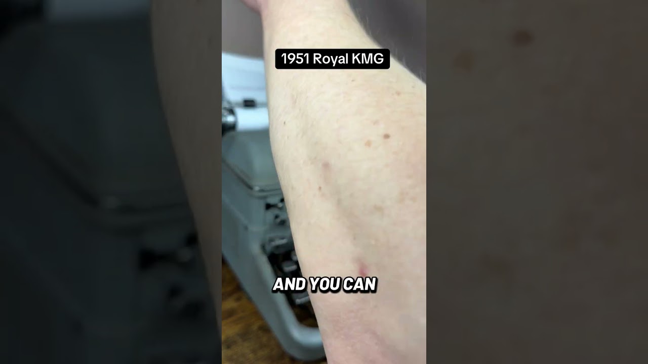 How to use all functions on a 1951 Royal KMG vintage desktop typewriter
