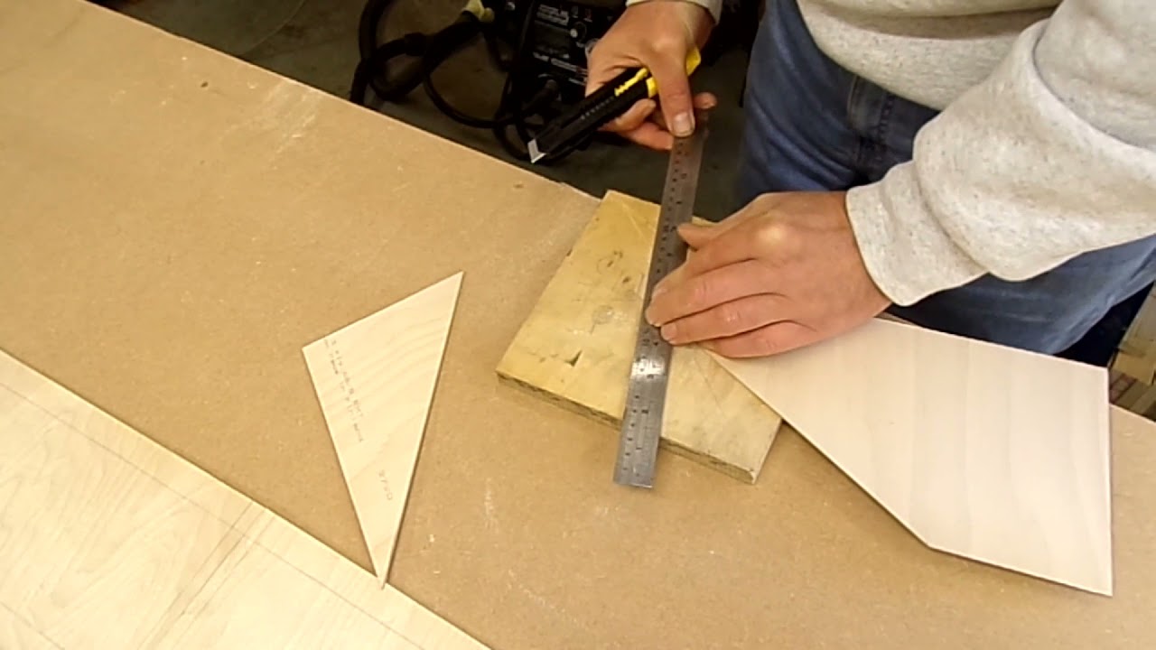 EP30 Fisher Youngster V More wing work for the Spar.