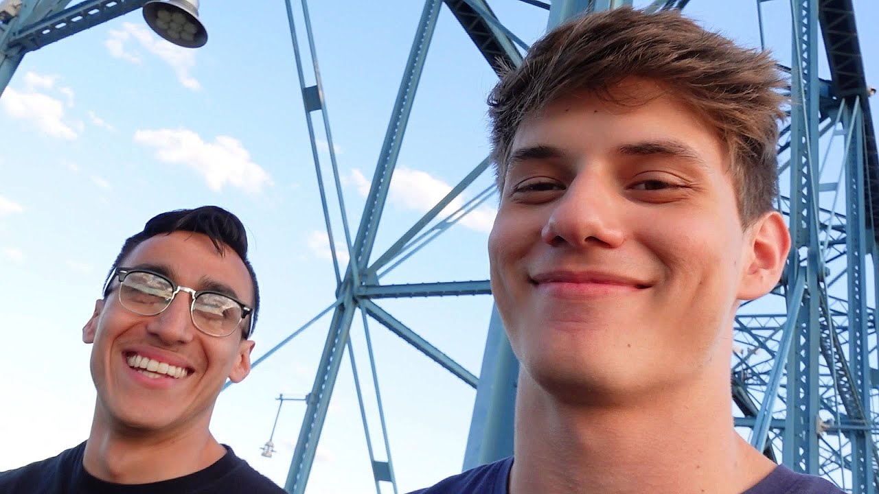 CHATTY TOWN ADVENTURE W/ GIL