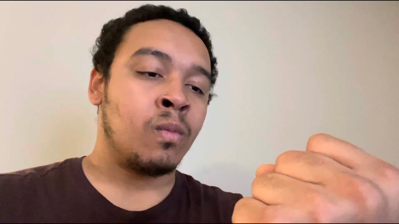 When you like My Hero Academia but hate the fanbase