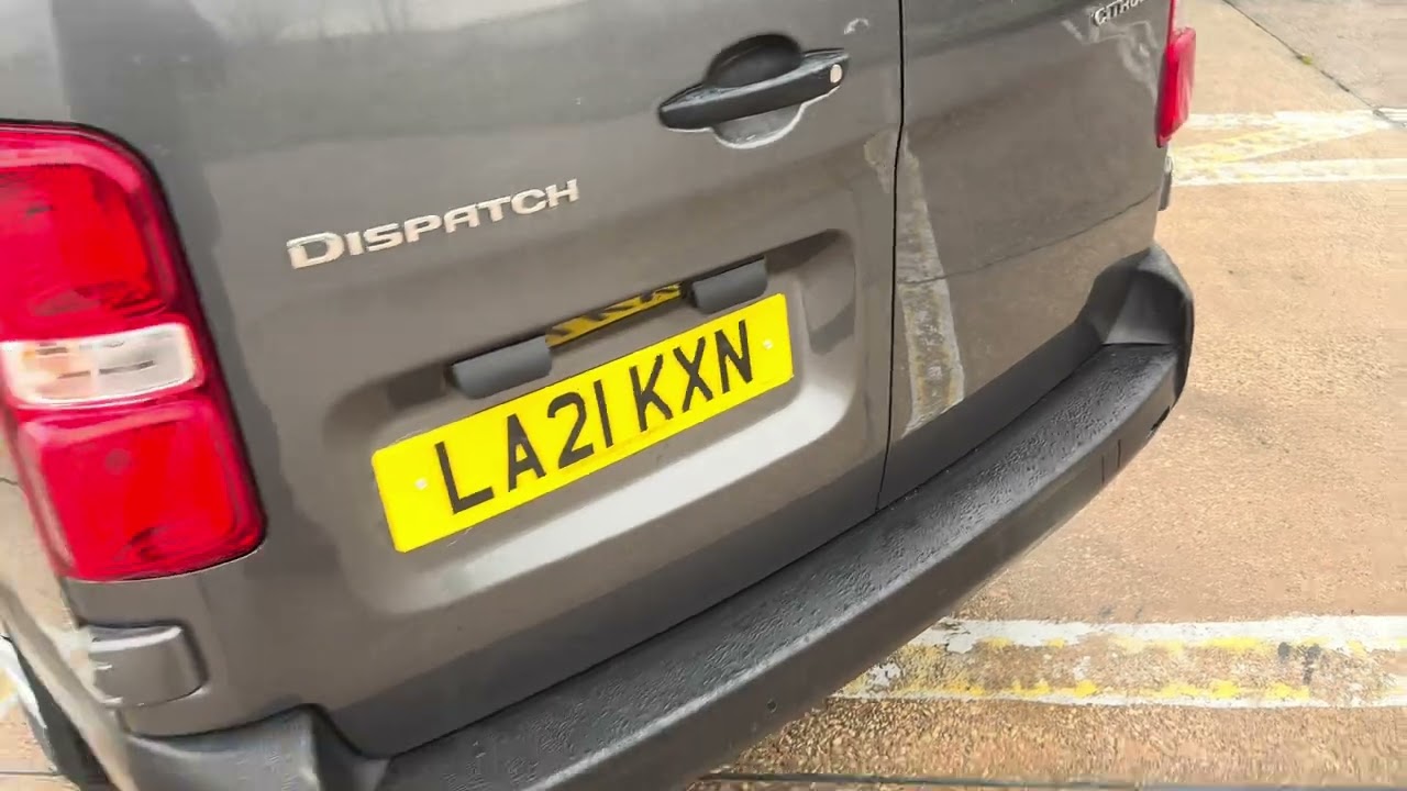 2021 CITROEN DISPATCH LWB 1.5BHDI 100PS EU6 LOW MILES AIR CON C/C 9.4FT CARGO BAY 1 OWNER FSH