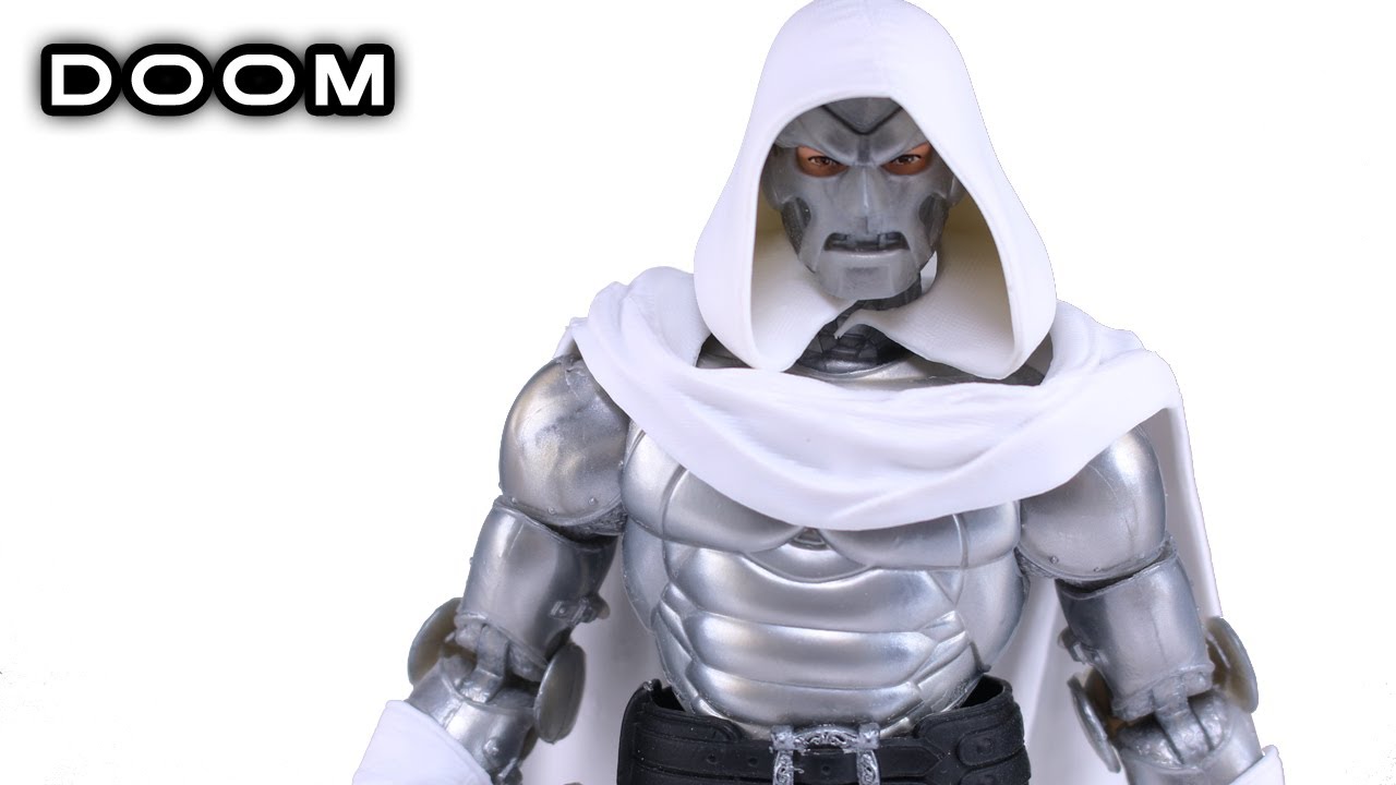 Marvel Legends DOCTOR DOOM Action Figure Review