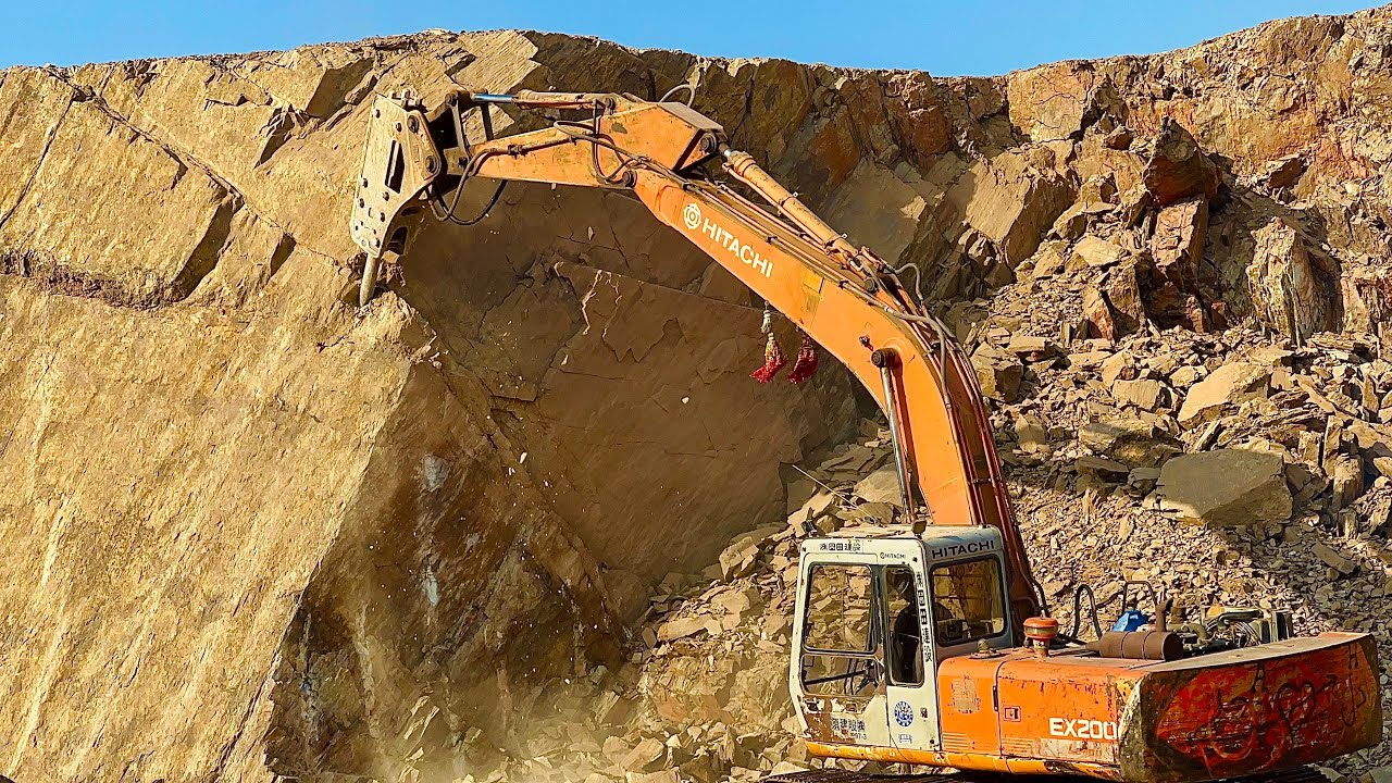 How to Break a Hill with an Excavator Machine! #excavators #stonemachinery/ tiếng gọi vùng cao #jcb 