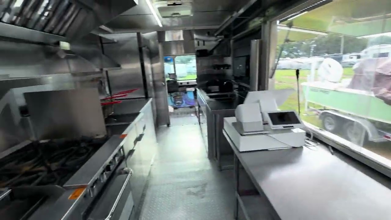 2008 Freightliner Food Truck For Sale in Florida