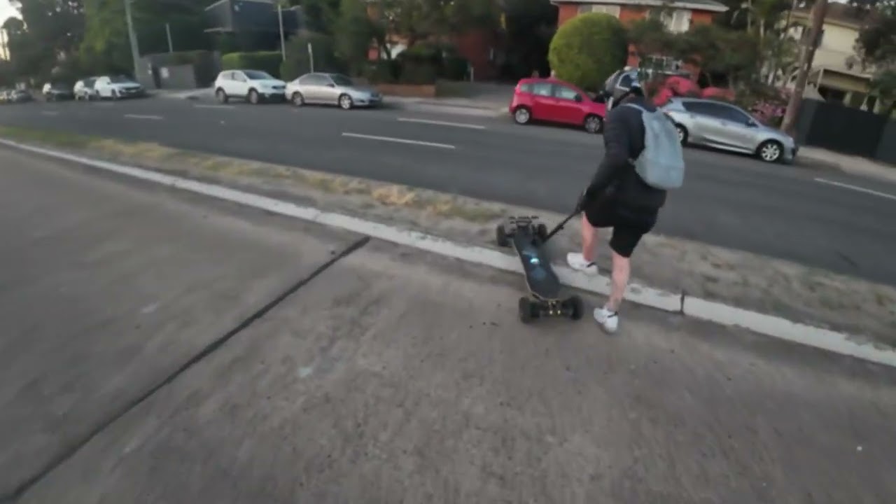 A quick electric skateboard ride on a Lacroix Jaws 2.0 and Lorentz Major V2 #esk8 #skateboarding