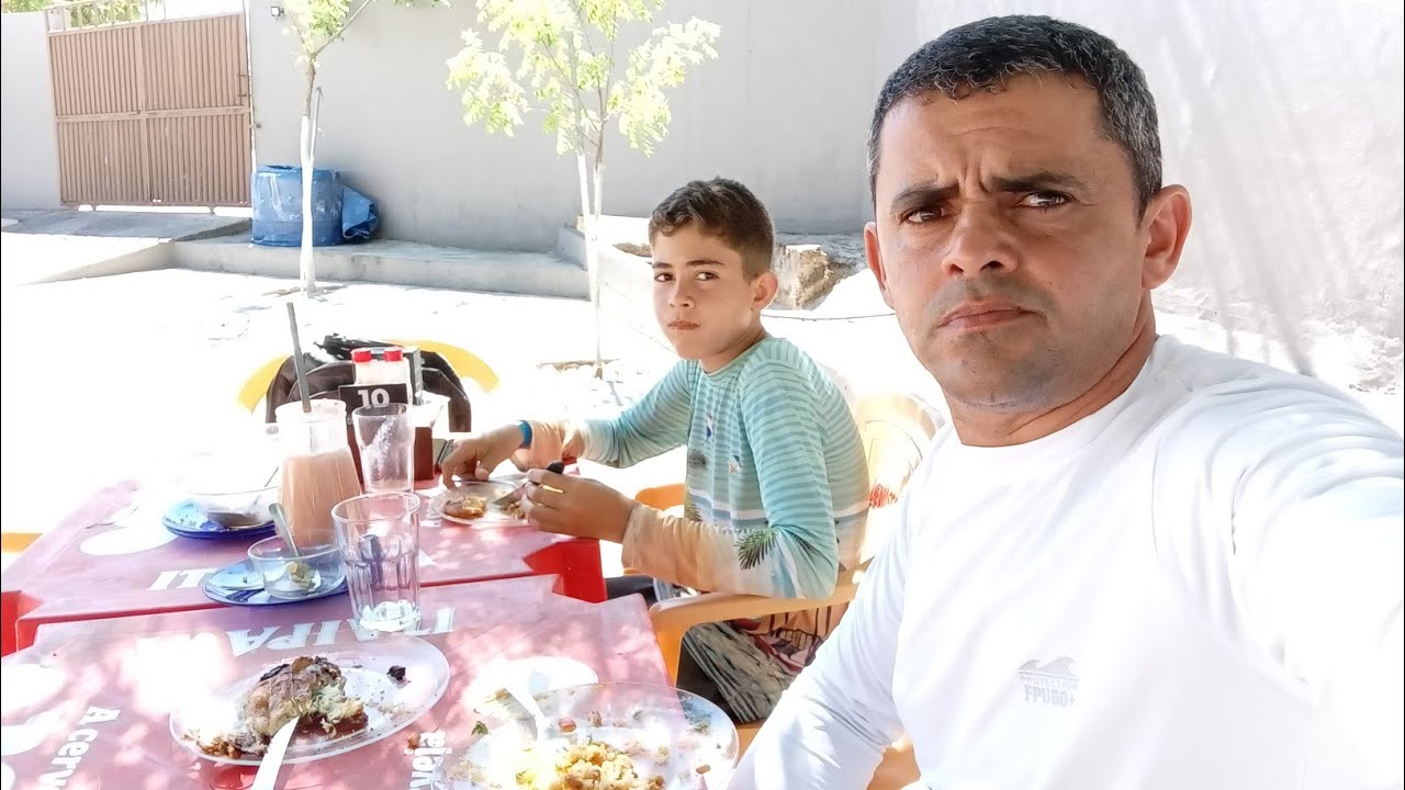 Aprovei bem ,meu domingo com o meu filho. Fomos curtir uma piscina 
