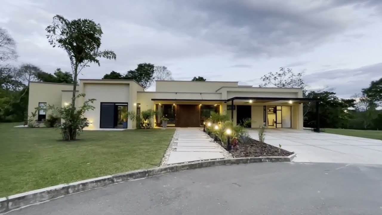 CASA EN VENTA ARMENIA