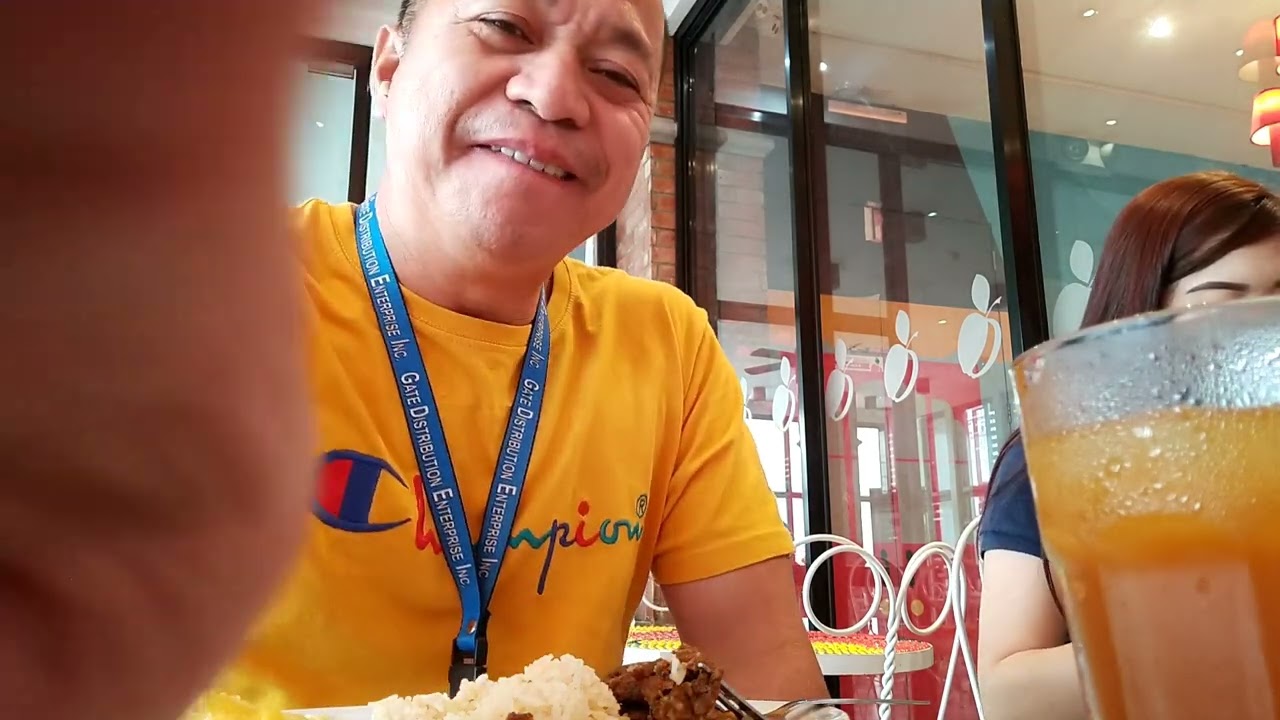 EATING LUNCH BANAPLE RESTAURANT | KATIPUNAN AVE QUEZON CITY