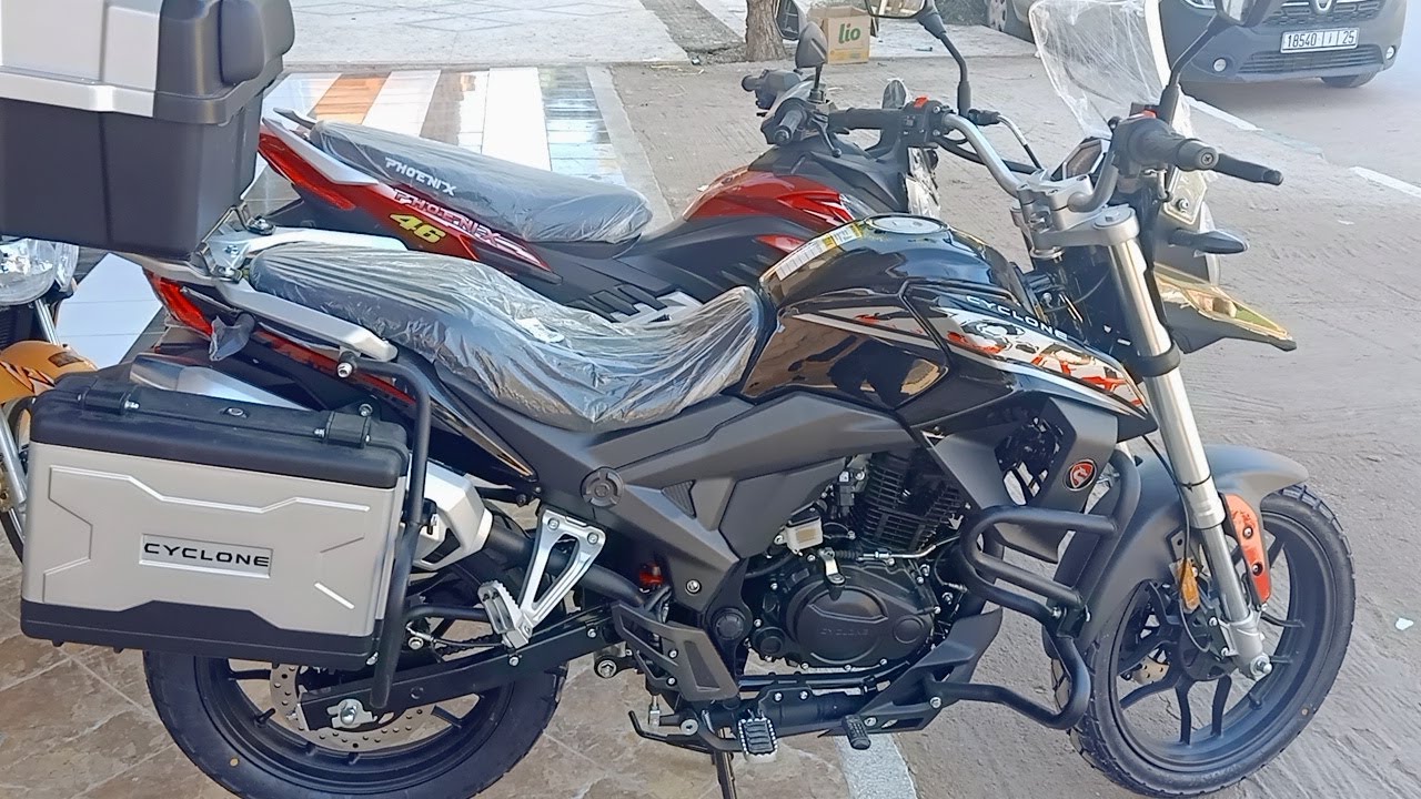 CYCLONE ZS125-86 VS BMW GS